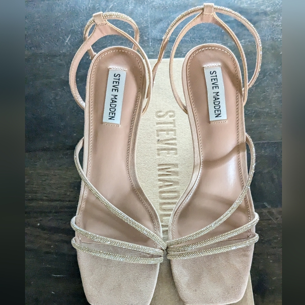 Steve Madden evening shoe size 9